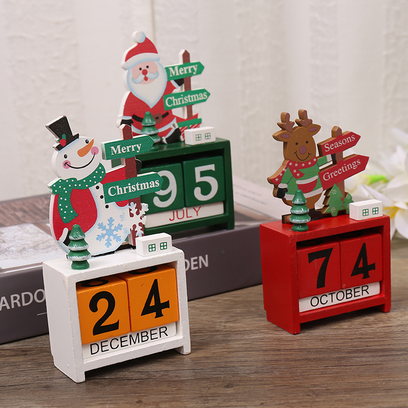 A Christmas wood creative calendar gift for Santa's New Year's wood table-selling.