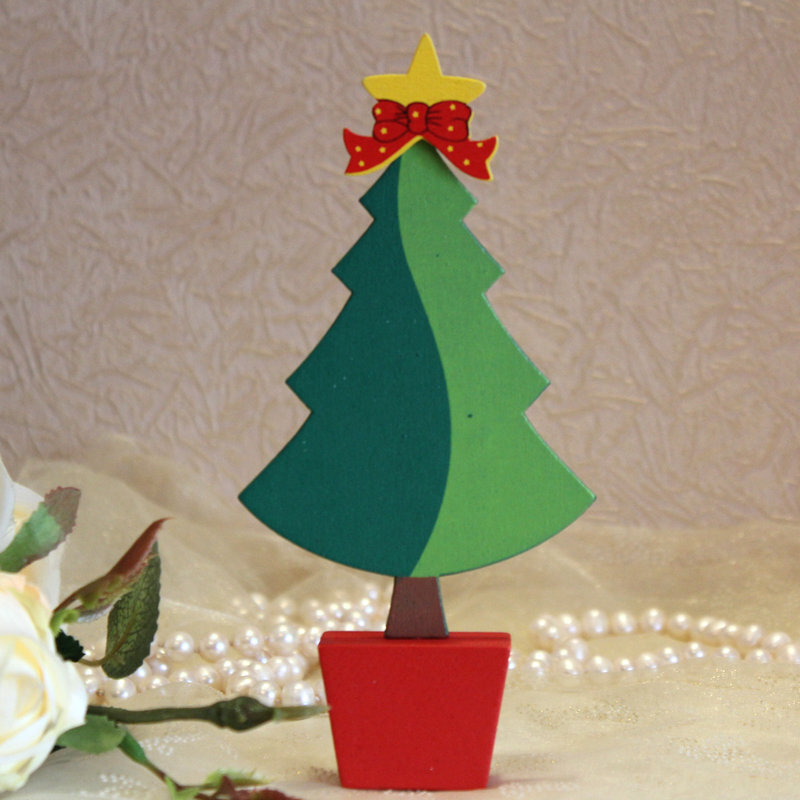 DIY mini-wood tree styling, woody Christmas tree home decorations, office bar styling.