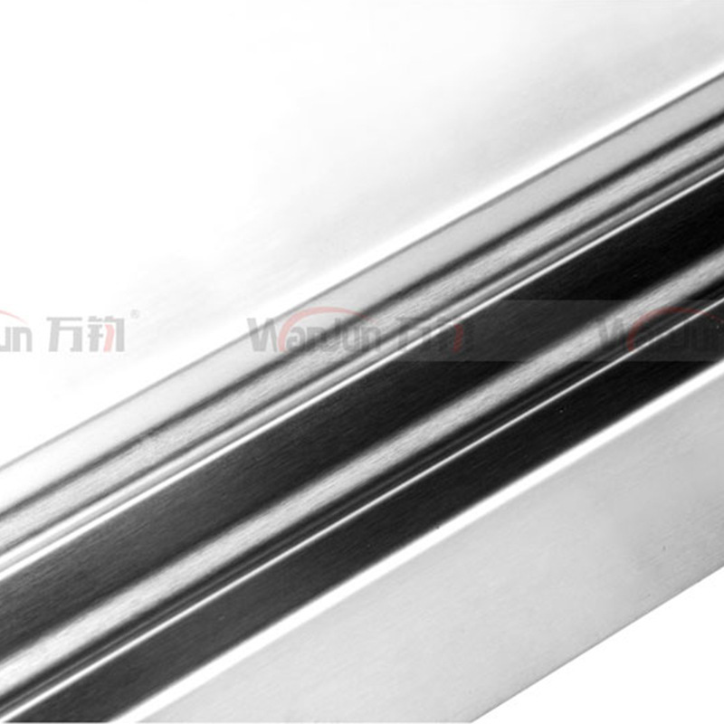 Nhà máy của khách sạn thương mại thép không gỉ đã đẩy bức tường của tủ lưu trữ của khách sạn thương mại.
