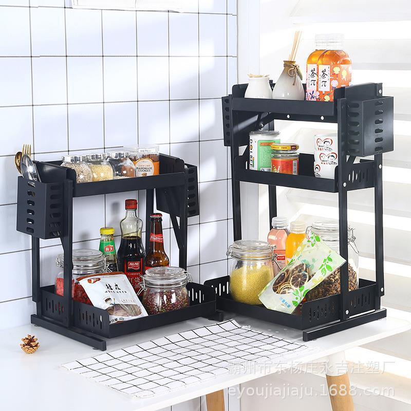 Một cái kệ nhiều tầng có thể mở một cái kệ trong bếp mà không có kệ gấp.
