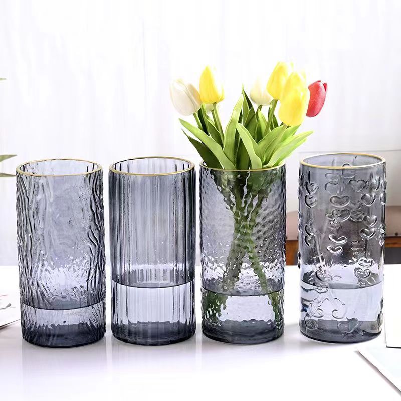 Những ý tưởng phong phú về những ngôi nhà giàu có và giàu có trong nhà, những cái đĩa thủy điện với một thùng kính thẳng.