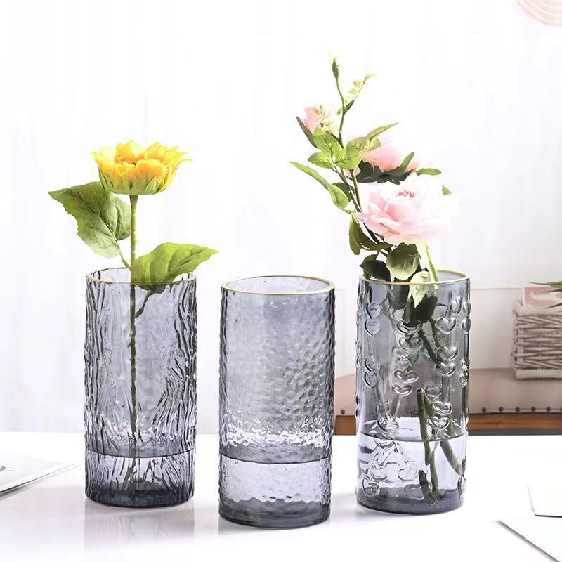 Những ý tưởng phong phú về những ngôi nhà giàu có và giàu có trong nhà, những cái đĩa thủy điện với một thùng kính thẳng.