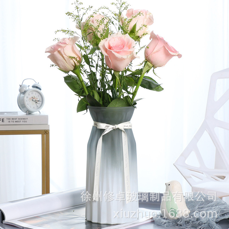Bình thủy tinh màu sáng tạo, bàn bê thủy tinh nước ngọt nhỏ bên ngoài đĩa tiệc cưới