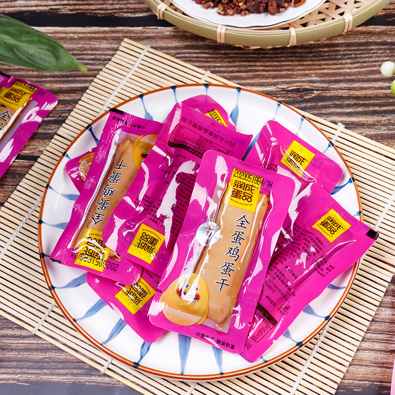 Nhà máy bán đồ ăn vặt đặc biệt Sichuan, trứng khô, thịt bò, 2.500g trứng khô.