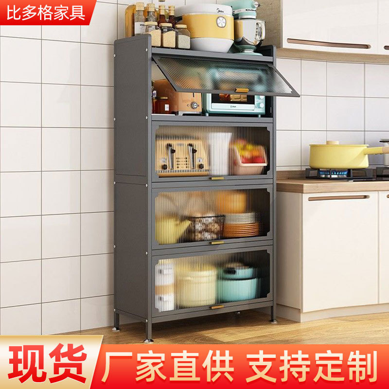 Các quầy bếp, tủ nhỏ, gắn thiết bị nấu ăn, băng qua biên giới.