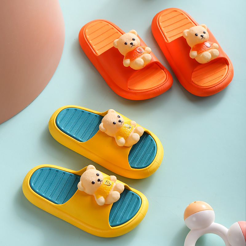 Xử lý đôi dép của trẻ em tùy chỉnh, kéo gấu vào mùa hè, các bé trai và bé gái với lông cừu mềm