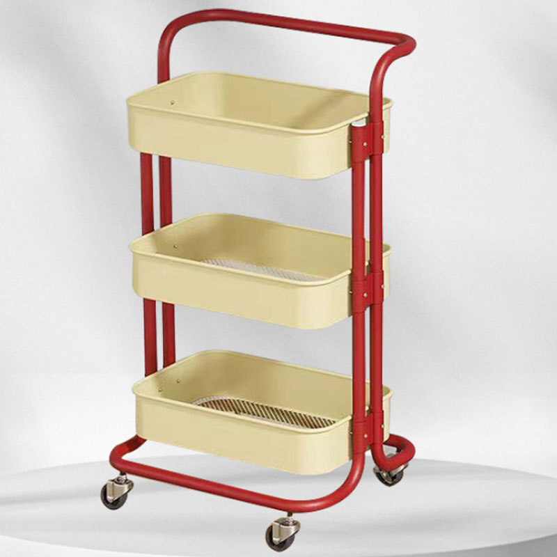 Một chiếc xe đẩy nhỏ được thiết lập trong một nhà bếp đa tầng và một ngăn thức ăn nhẹ nhỏ qua biên giới.
