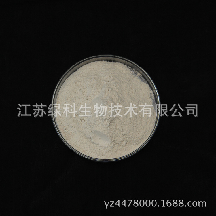 Cyanide fermentant 100 lactated fermentation to improve the quality of herbivage