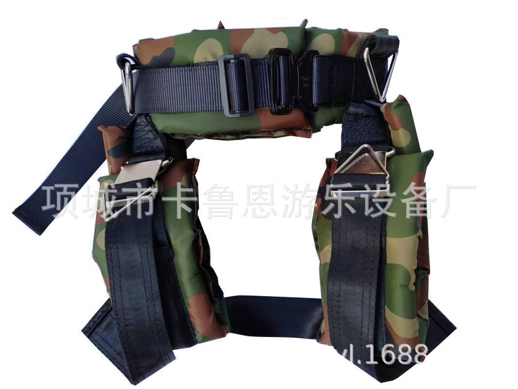 Những phần hình vuông ngoài trời, những cú nhảy mini, dây an toàn cho sân chơi trẻ em.