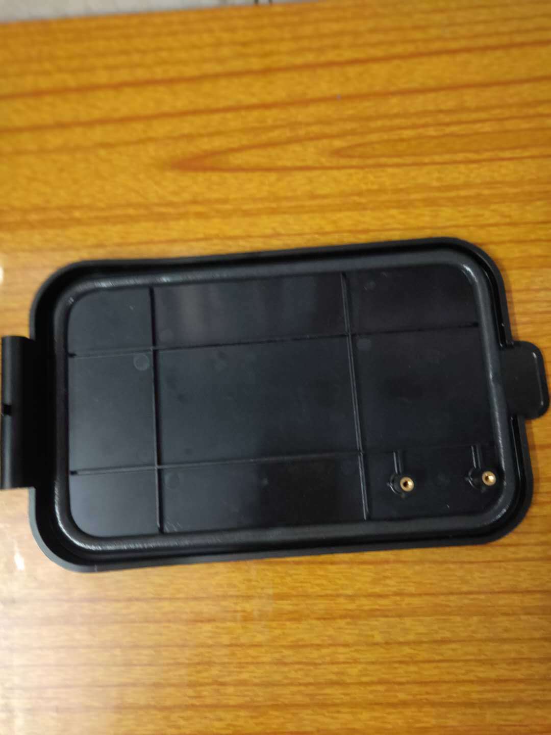 Box-plugs, case-plugging machines, case-plugging machines