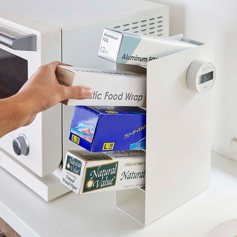 Một kệ nhiều mục đích cho kho phim trong nhà bếp và vị trí hẹp của túi đông lạnh trong lớp giấy của nhà bếp
