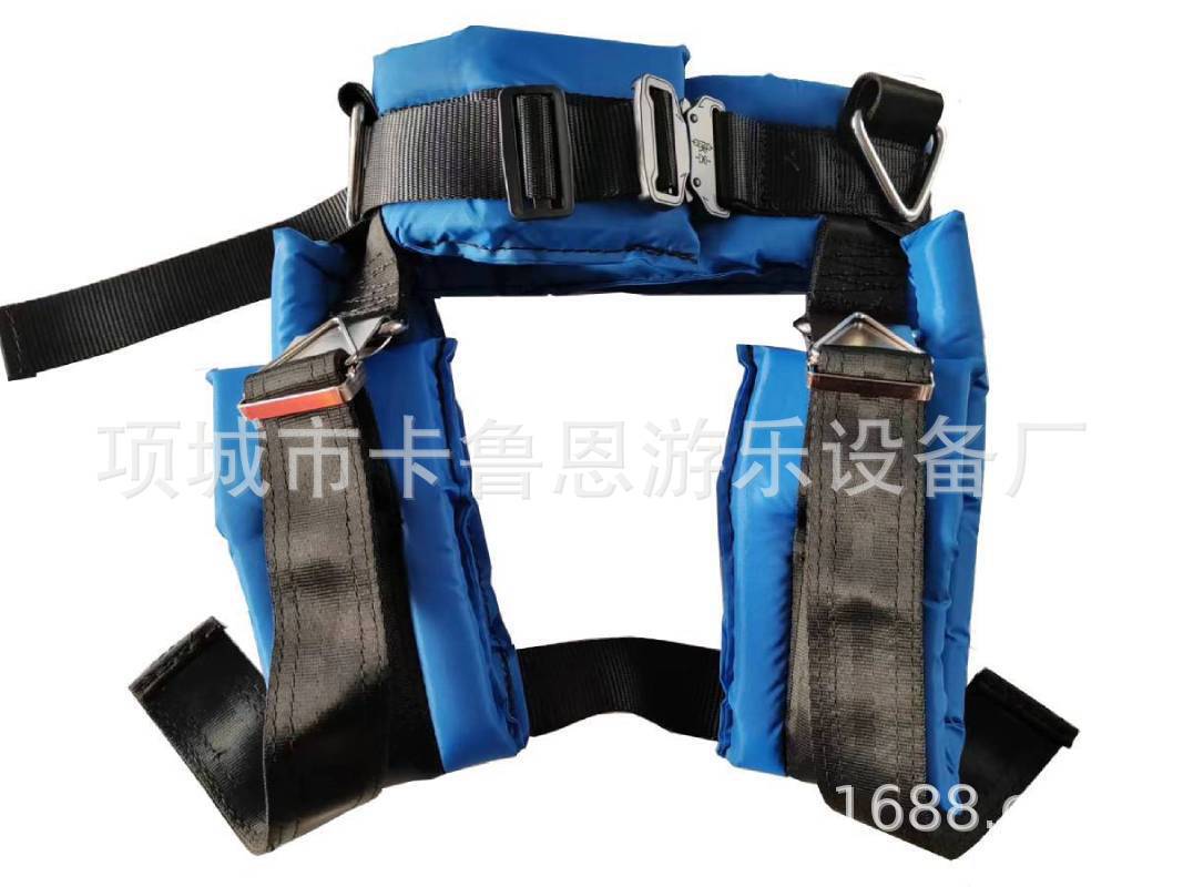 Những phần hình vuông ngoài trời, những cú nhảy mini, dây an toàn cho sân chơi trẻ em.