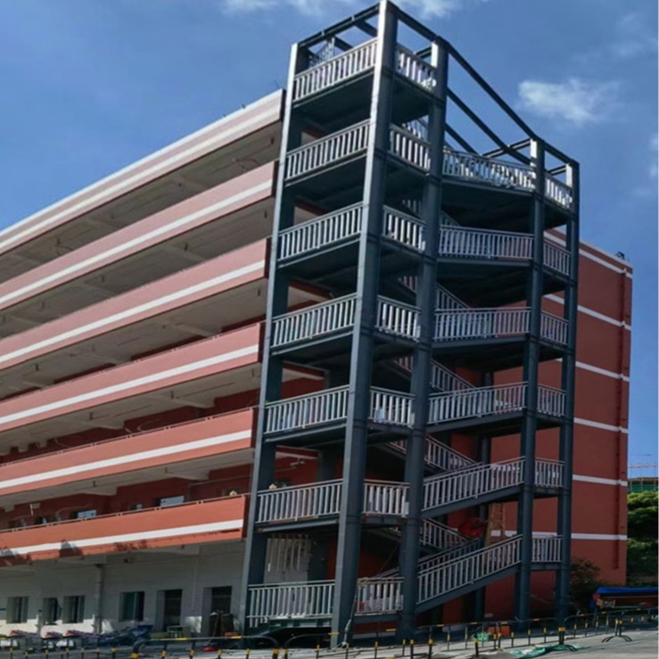 Đặc biệt sản xuất đường ray thép cho việc cầu thang của ban công và bảo vệ thép cho hàng rào an ninh