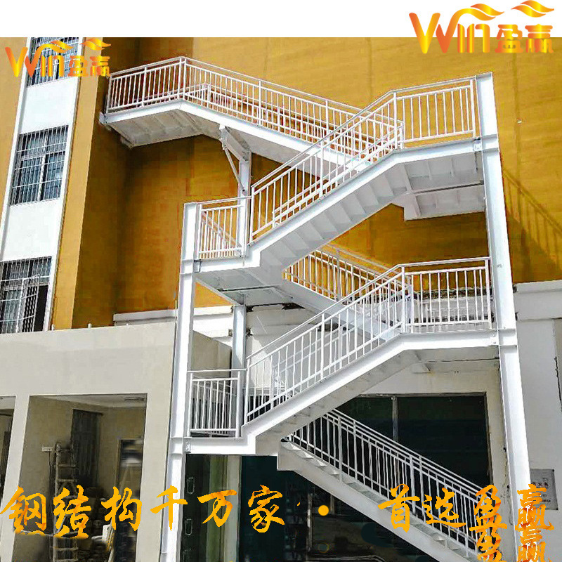Đặc biệt sản xuất đường ray thép cho việc cầu thang của ban công và bảo vệ thép cho hàng rào an ninh
