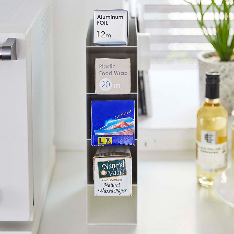 Một kệ nhiều mục đích cho kho phim trong nhà bếp và vị trí hẹp của túi đông lạnh trong lớp giấy của nhà bếp