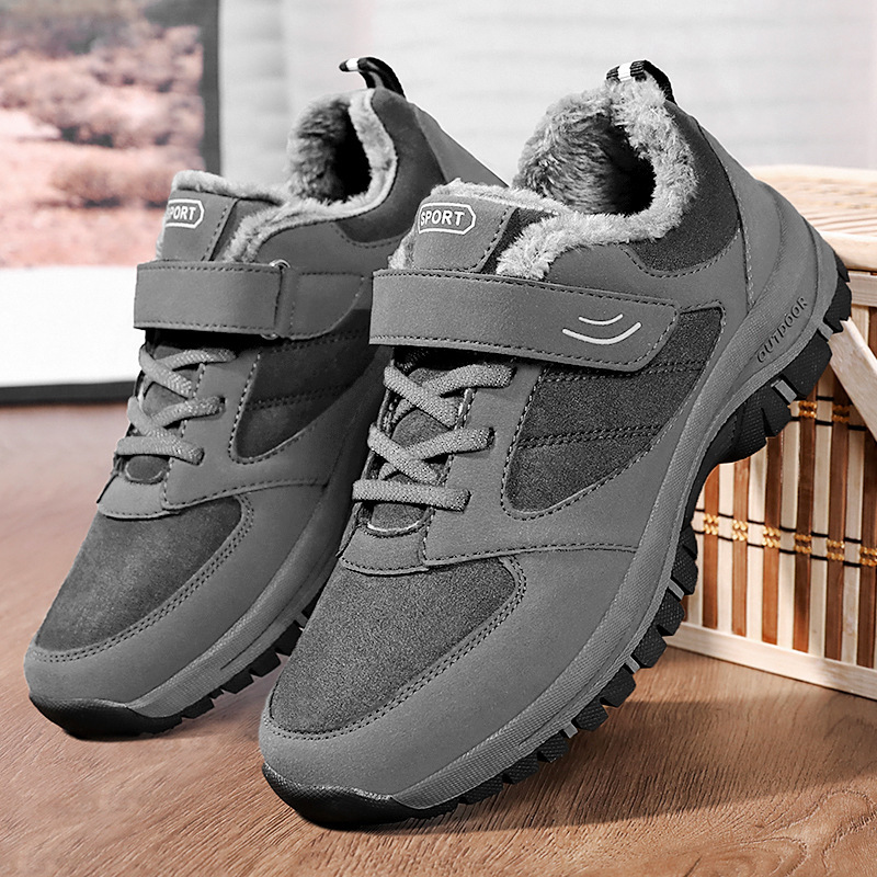Men's shoes, new men's shoes for the winter season, velvet and robust shoes for warm old man's shoes, and cotton shoes for the couples.