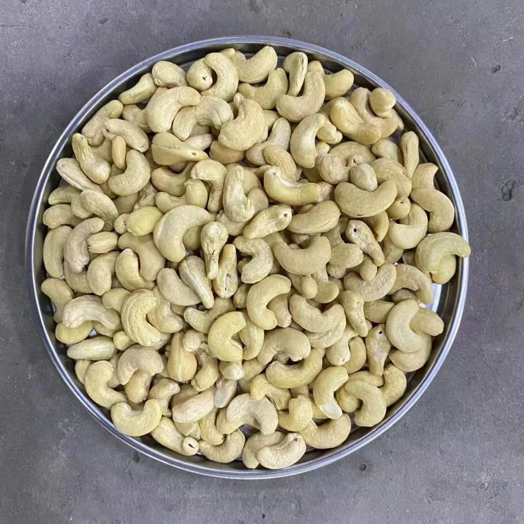 W240 Raw cashews barbecued and baked cashew nuts daily with natural raw and aroma cashews