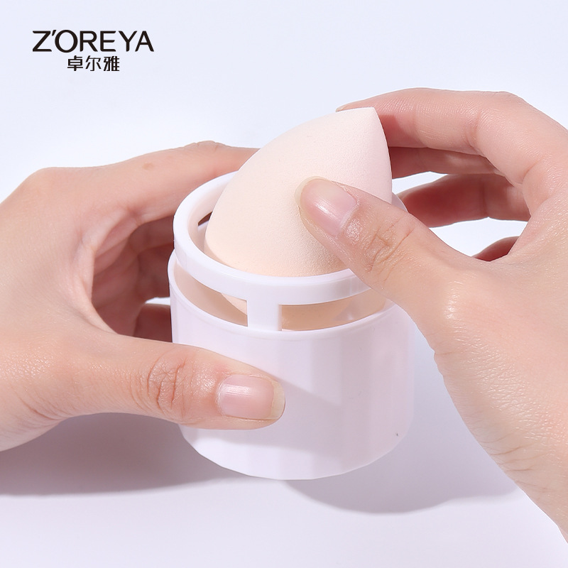 Zorya's new make-up egg tinkled sponges dry and wet, and made-up powdered eggs.