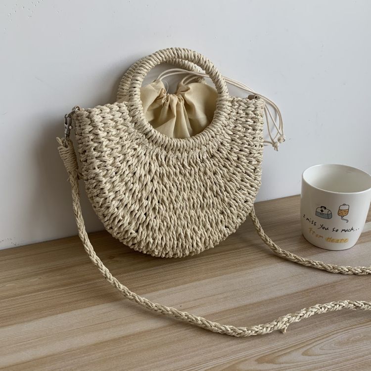 Cash supply to round-dove weaves, semi-lunarly simple, hand-held weaves, summer beach bags.