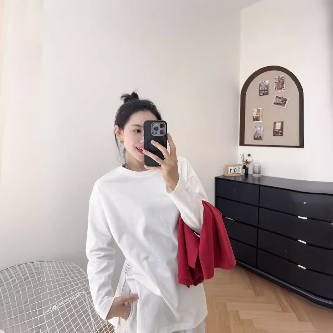 1591 người thắng trong chiếc T-shirt và 2024 vào giữa tuần.