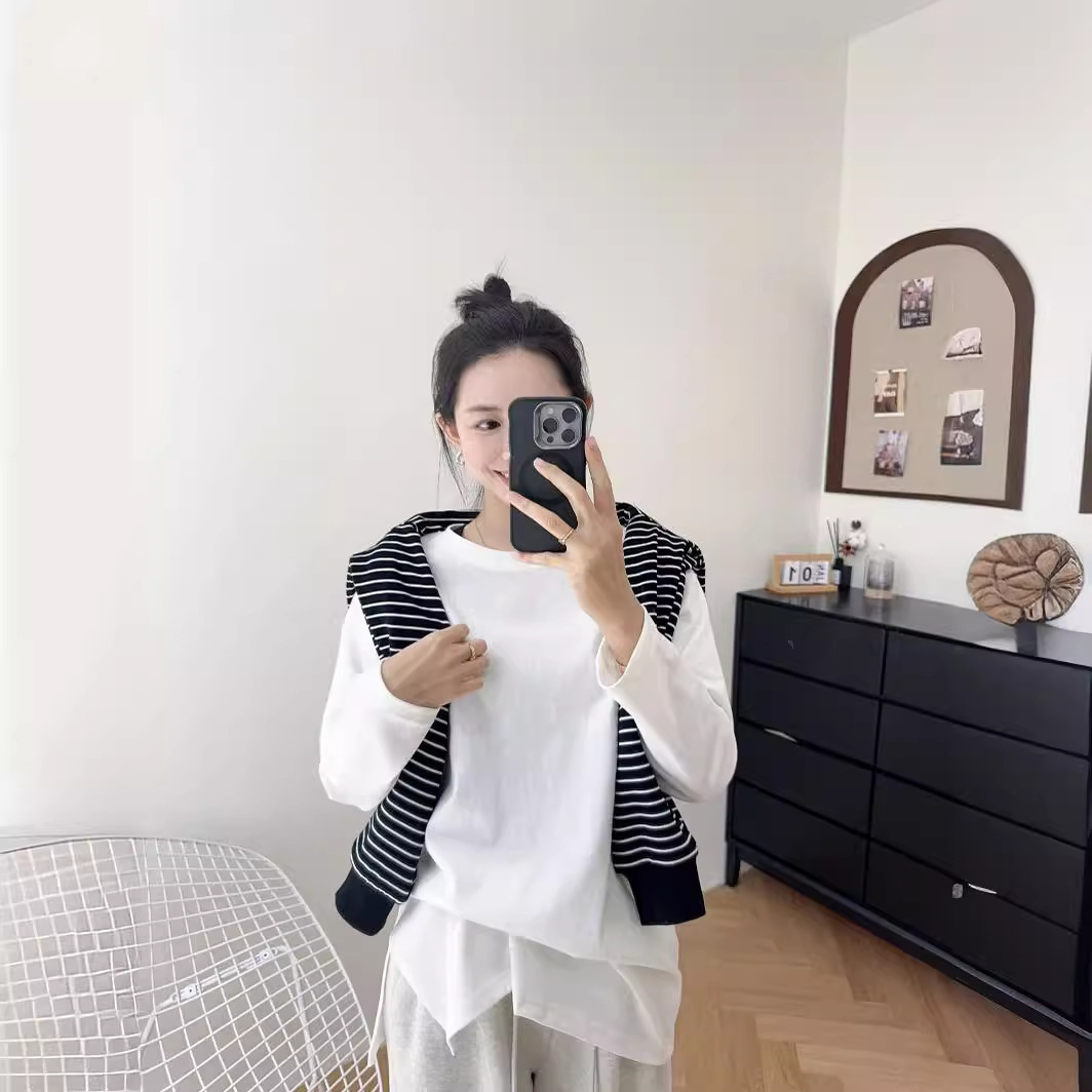1591 người thắng trong chiếc T-shirt và 2024 vào giữa tuần.