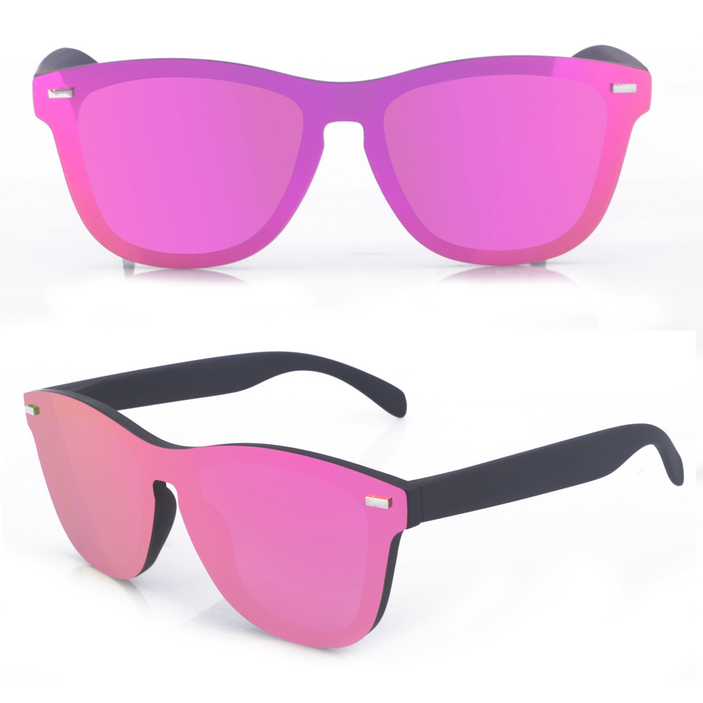 Fashion sunglasses at the factory's source, women and men are trending against UV sunglasses outside the house.