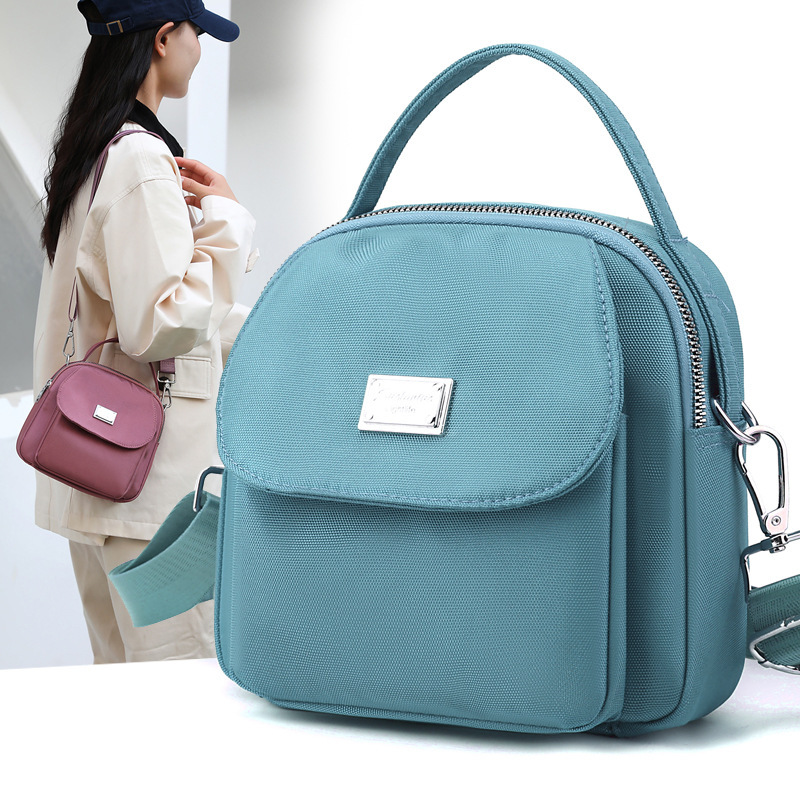 A new 2024 single-shoulder slant bag, a simple, pure-skinny-rone handbag.