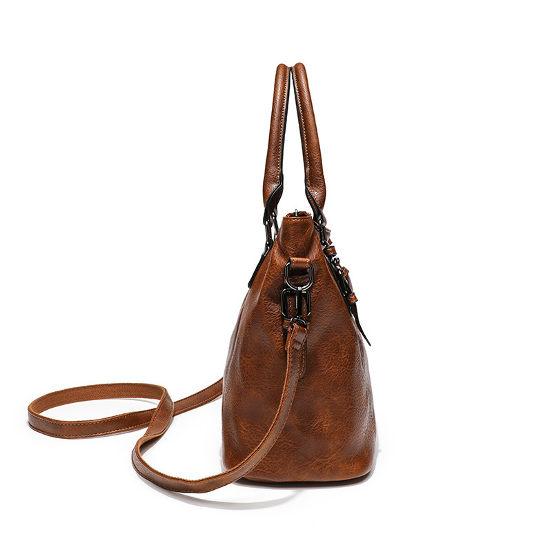 Quasi bag girl, 2024, new pure salad chain, one-shoulder slash across handheld TOTE BAG