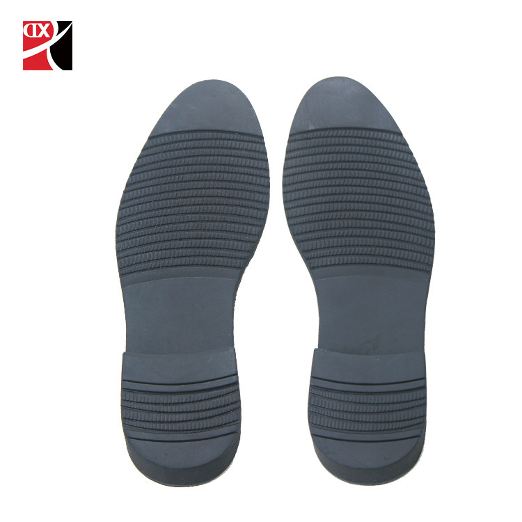 Nhà máy cung cấp đế giày cao su chống trượt chân cho đàn ông.