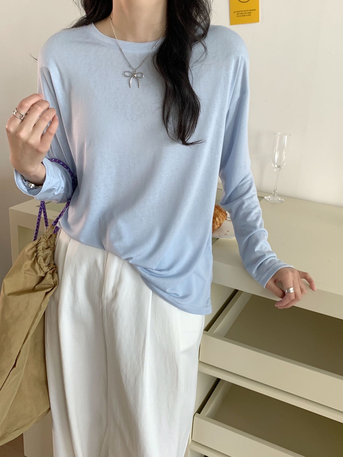 25,216 kem chống nắng, rơm rạ, áo thun, nhãn hiệu xưởng mực.