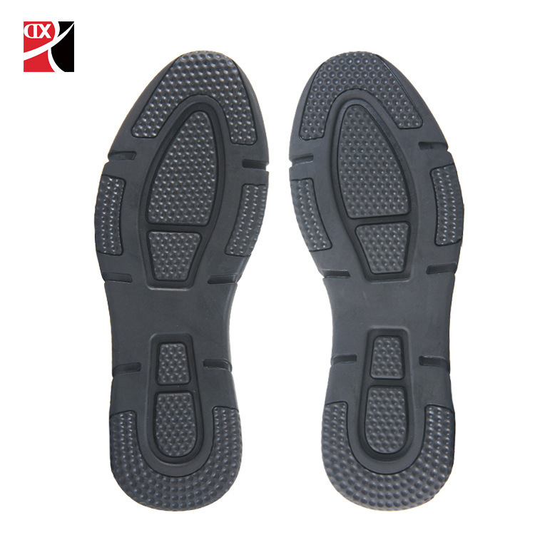 đế giày cao su chống trượt của giày bông được tùy chỉnh bởi thị trường giày tại nhà máy gốc