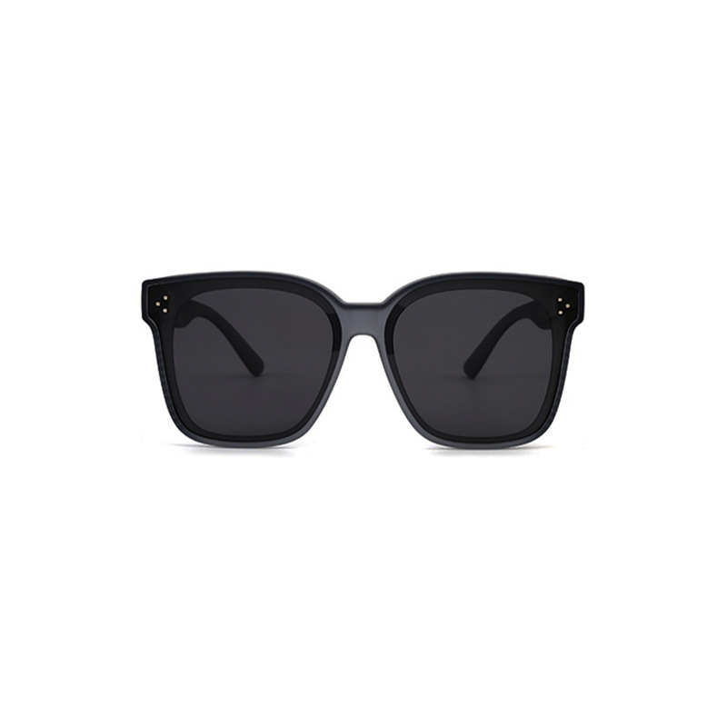 A light-on-the-horizon sunglasses drive a high-resolution TR-ray against the ultraviolet sunglasses.