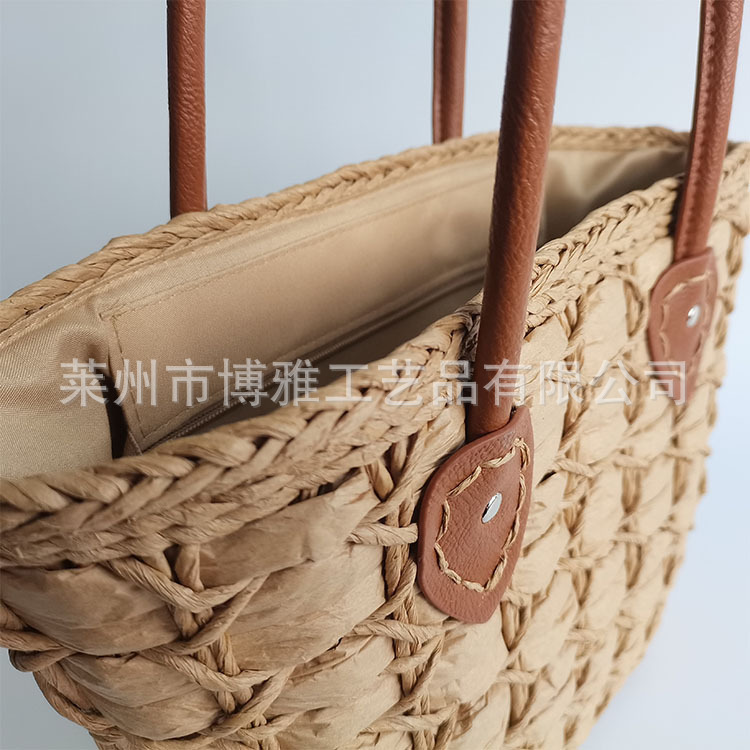 The Boya Crafts Factory offers a new package, a hand-held, large-capacity beach vacation.