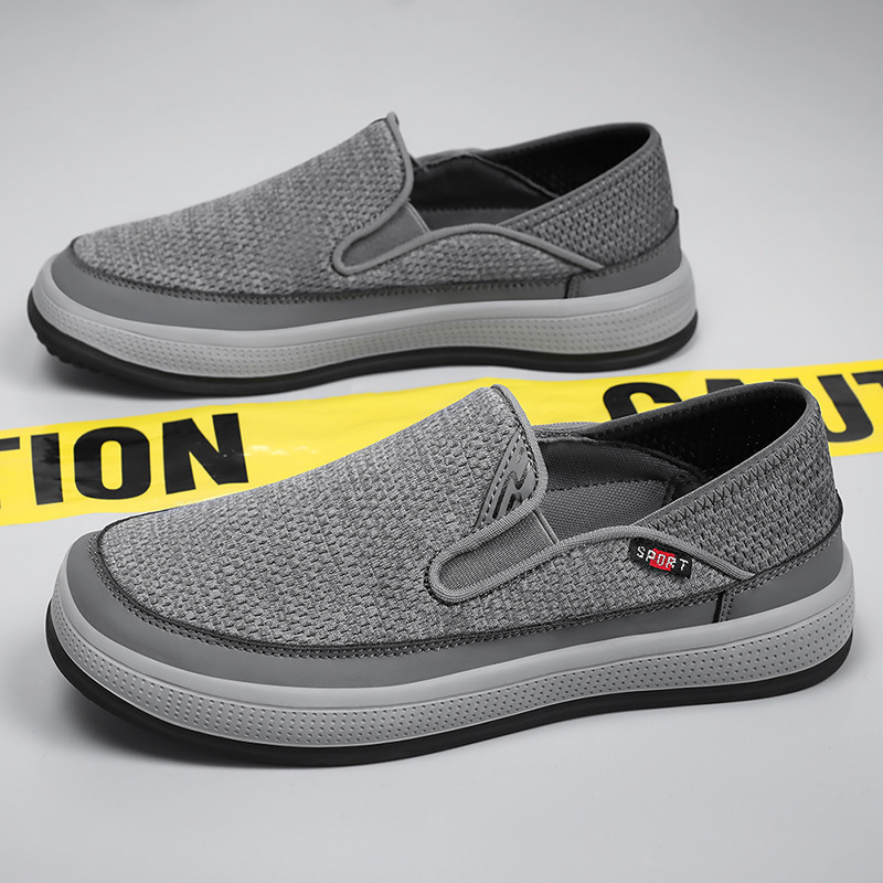 The new polyurethane in the summer was lightly aired by the old Beijing shoes.