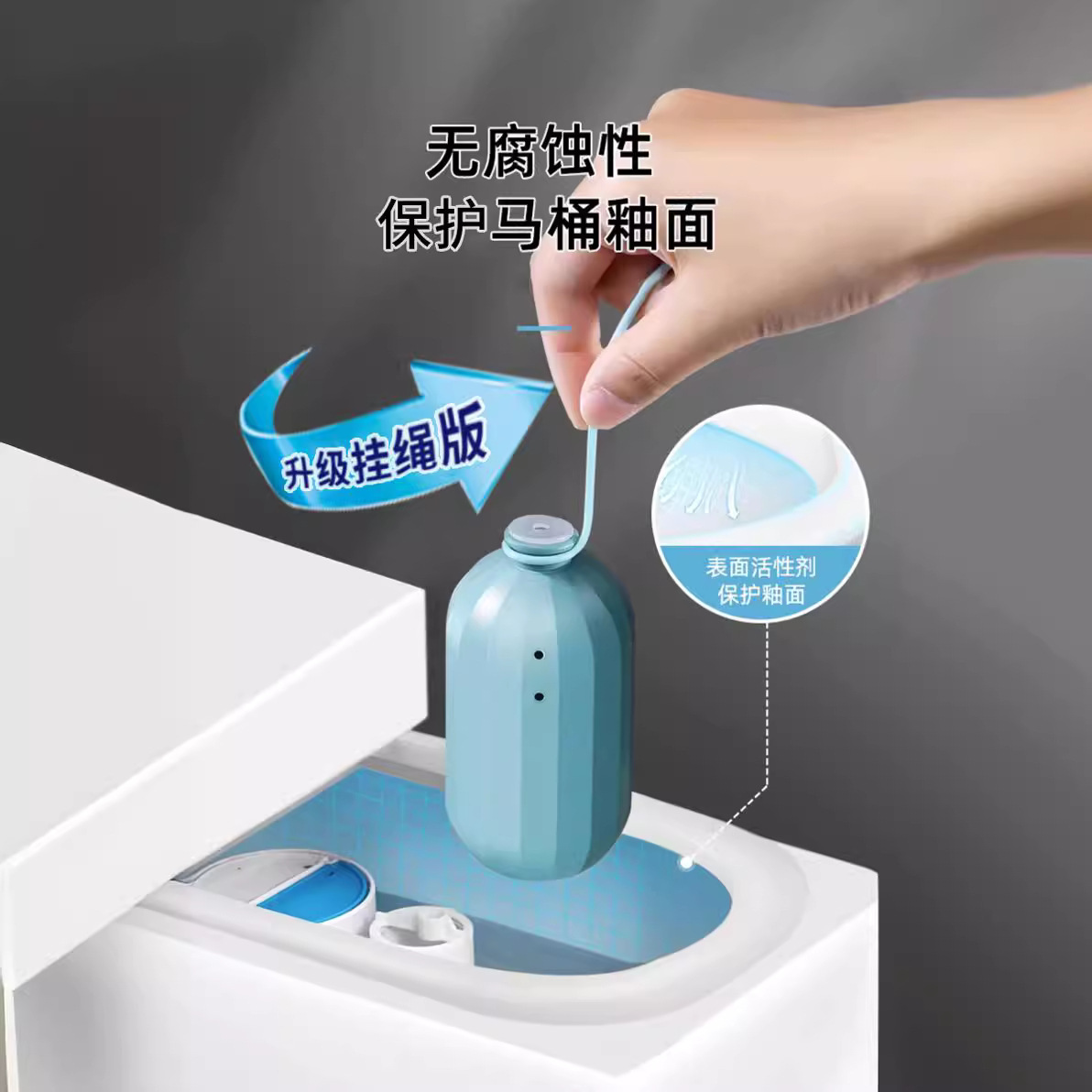 Nhà vệ sinh đủ mạnh để thoát khỏi nước tiểu, bong bóng xanh và bồn cầu phồng lên và mùi hôi thối.