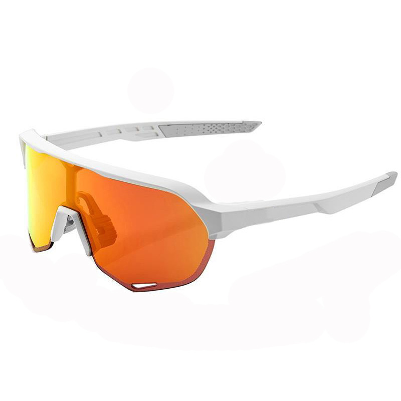 New colored sports glasses for outdoor sunglasses against ultraviolet sunglasses.