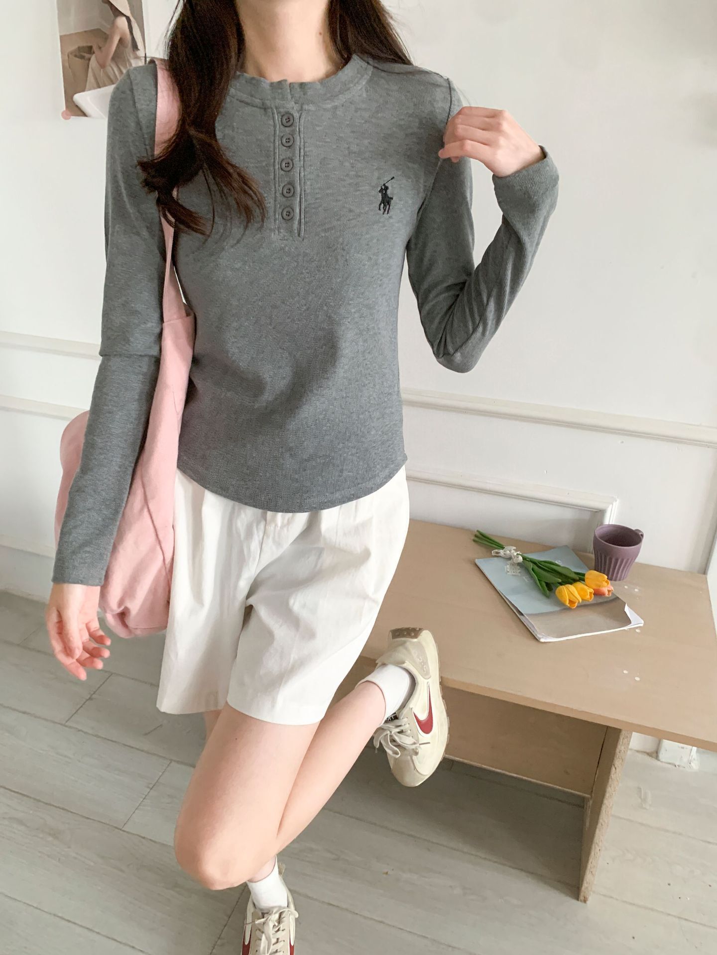 3535 won-colored, mới thêu thùa Hàn Quốc vào mùa thu năm 2024.