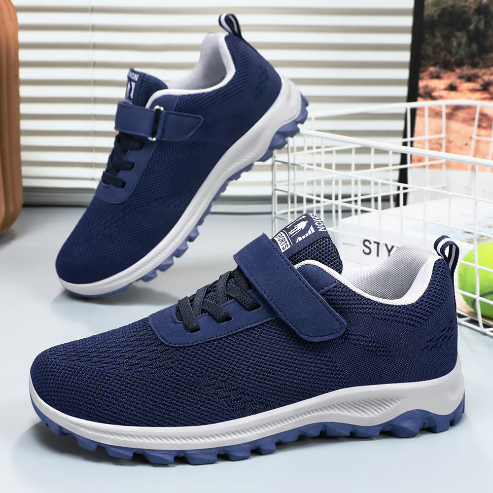 In the fall of 2024, the new couple's comfortable walking shoes lightened the old man's shoes with the magic to travel.