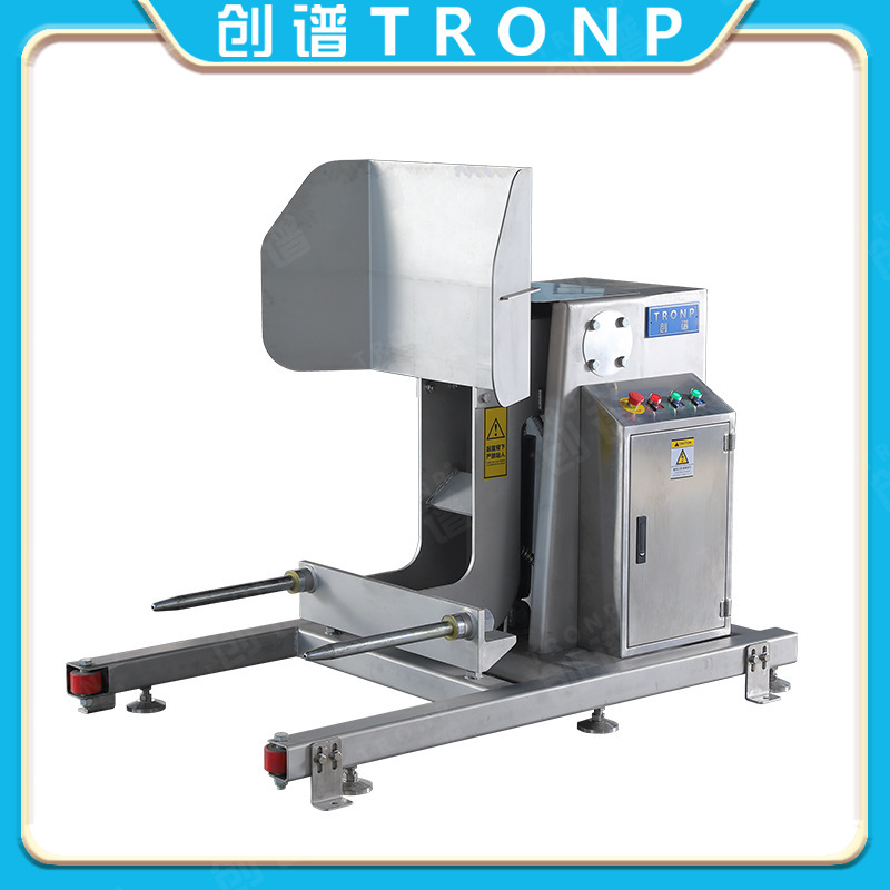 Máy gia tốc 1 mét, tách khỏi thùng và đối mặt với xô bánh mì, thang máy có áo khoác.