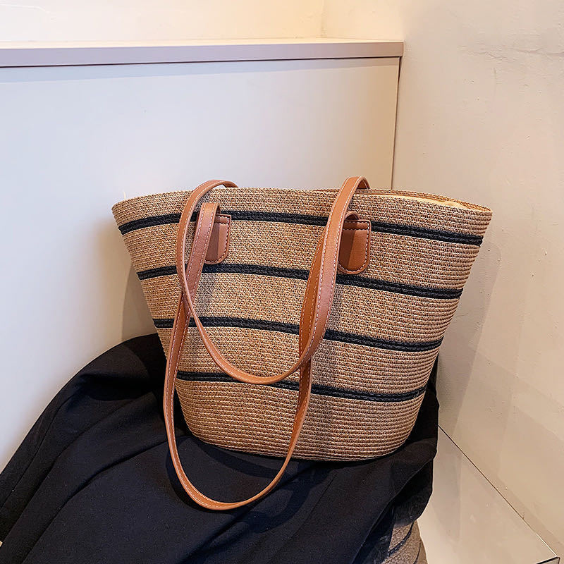 The factory supplies 2023 new straw buns, hand-held Totto Bay Beach vacation, one-capable shoulder pack.