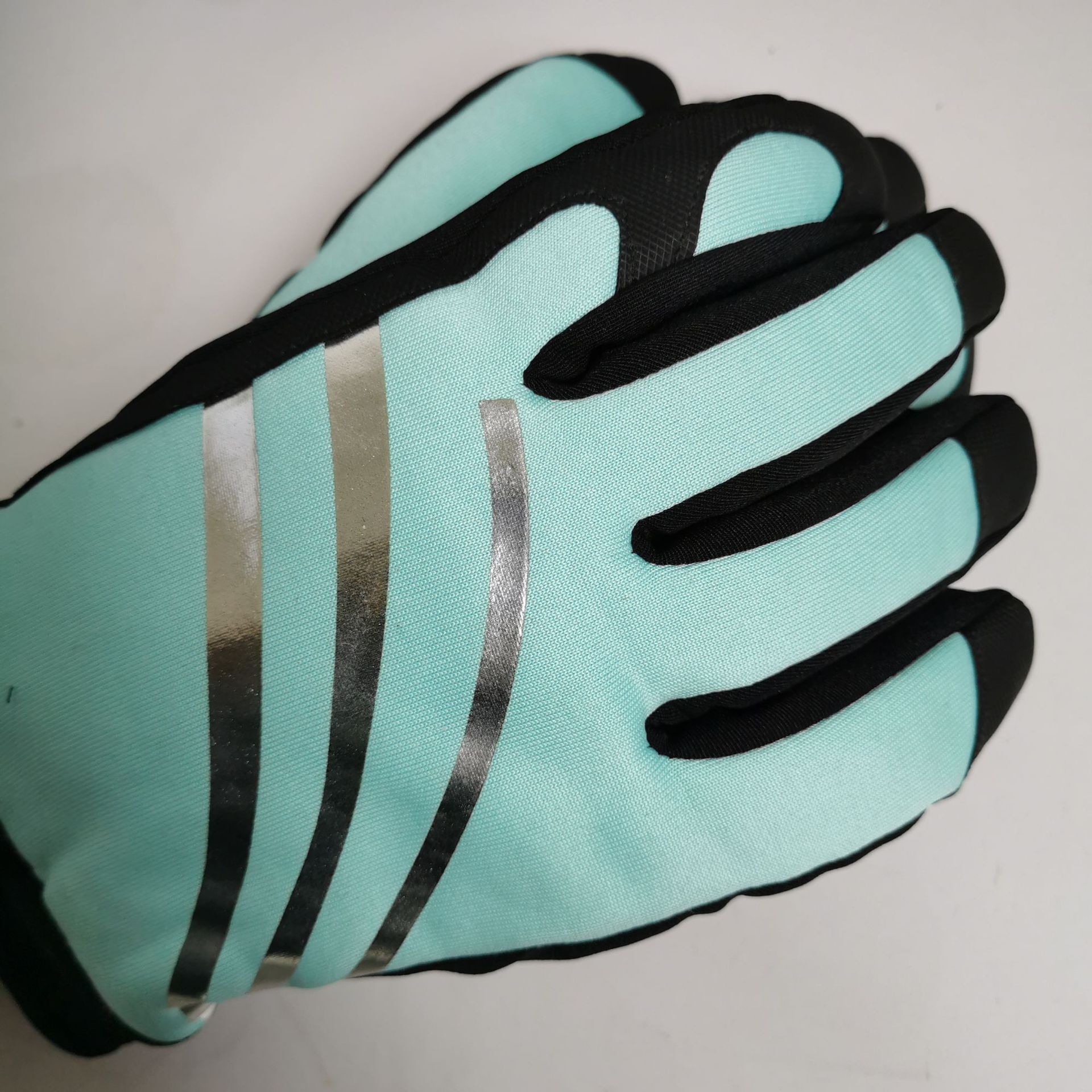 Wholesale of child gloves by factory gloves, 4-16-year-olds in autumn and winter, velvet and waterproof ski gloves