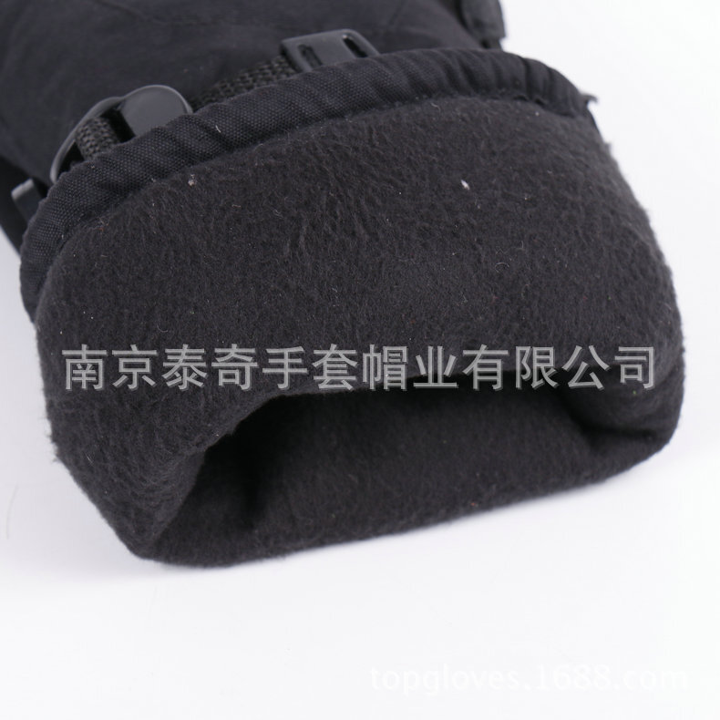 It's for the winter outdoor ski gloves.