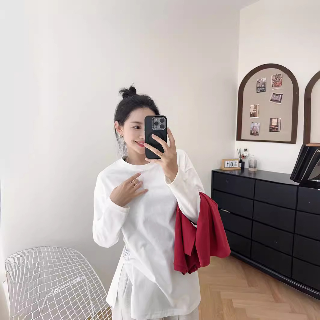 1591 người thắng trong chiếc T-shirt và 2024 vào giữa tuần.