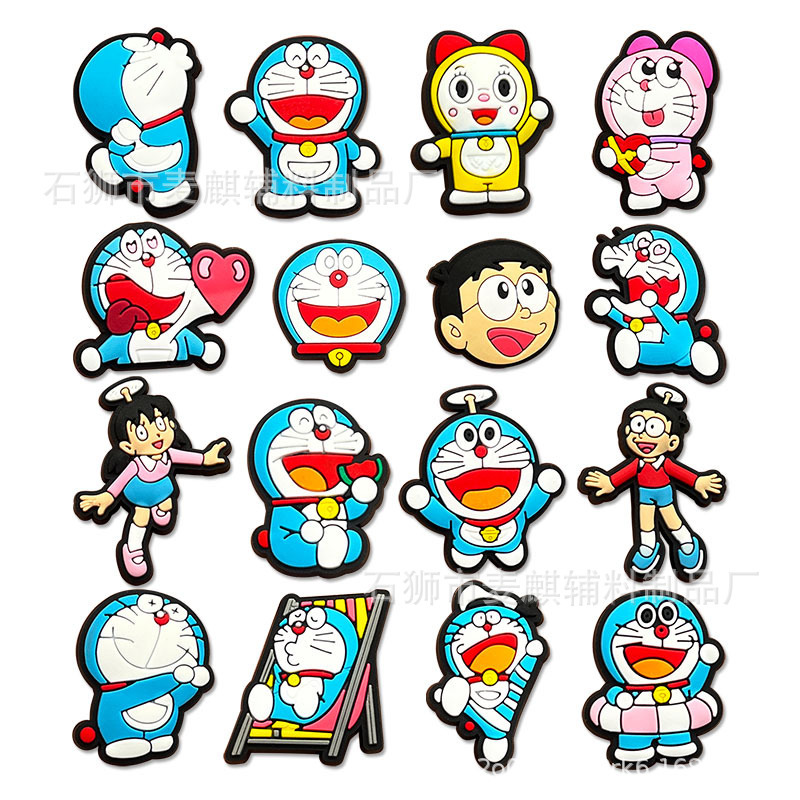 Giày của Doraemon đi qua biên giới với các phần pvc gel DIY.