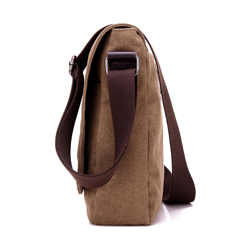 The factory manufactures new and processed canvas packs, one-shoulder buns, one-shoulder bags, one-shoulder bags