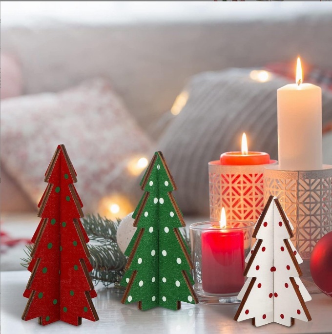 "Christmas tree set-up DIY woodworks, Christmas hang-up, creative home decorations."