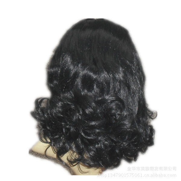 It's a direct wig at the factory, a small wholesale, a princess palace wig, black wig, Halloween wig.