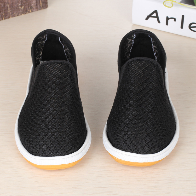 A new 2021 West Mountain shoe vealed net shoes, aired in the summer with hand-made shoes and shoes for men and women.