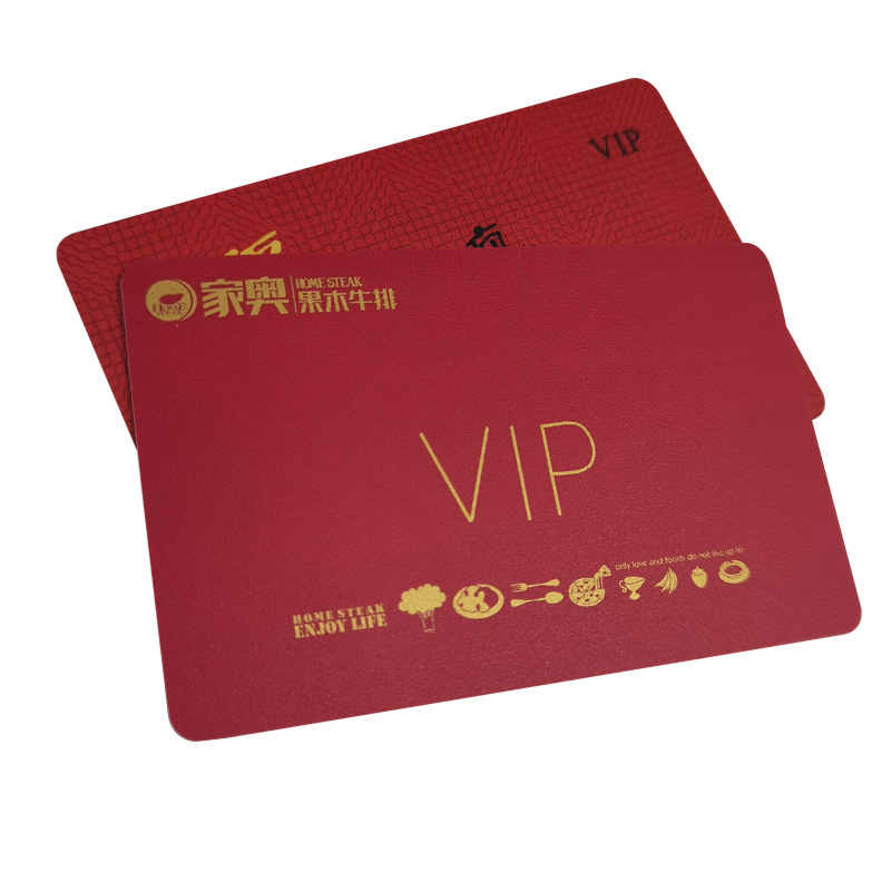 Một thành viên xay cát, một thẻ VIP, một con chip cát hai chiều, một thẻ tín dụng nhựa.