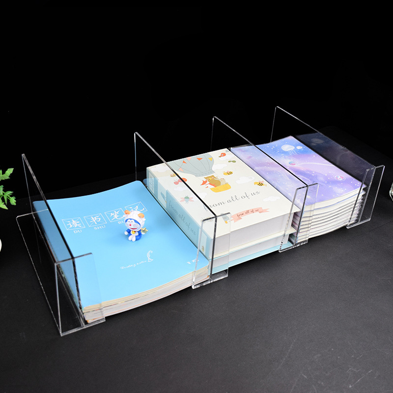 A short desk presentation of the stationery commodities shelf at the Aklik Transparent Bookboards.